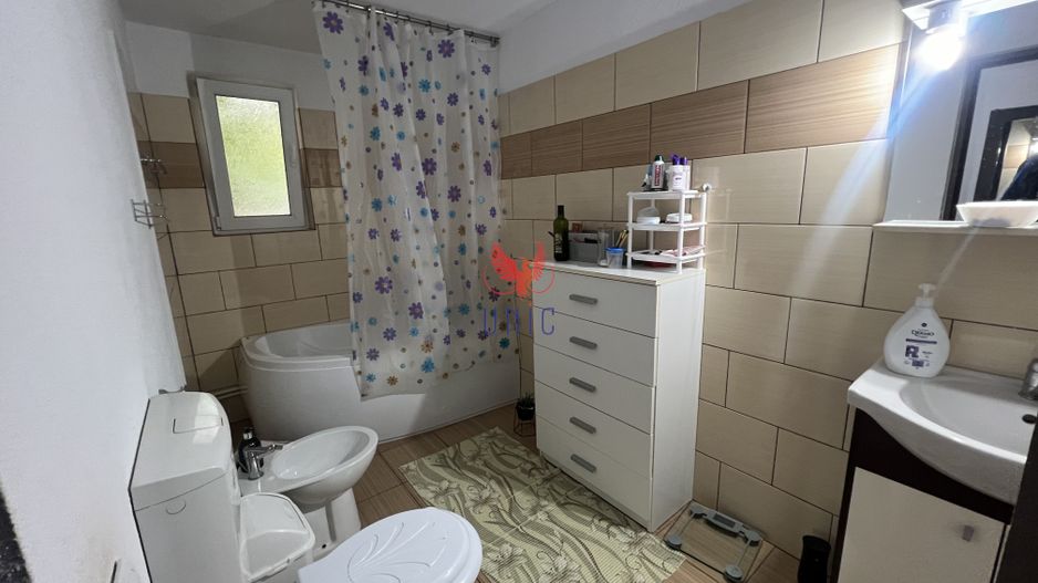 Casa 1 Mai Vis-a-vis de spitalul Nr.1 - Poză 11