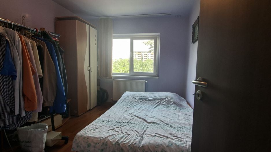 Apartament decomandat 3 camere - zona Torontalului - Poză 18