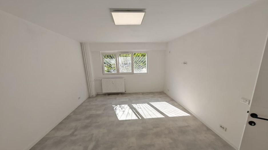 Vanzare Garsonieră renovată integral, 37 mp – 13 Septembrie - Poză 1