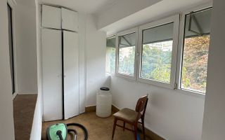 Apartament incapator cu trei camere, zona Vatra Luminoasa - Poză 13