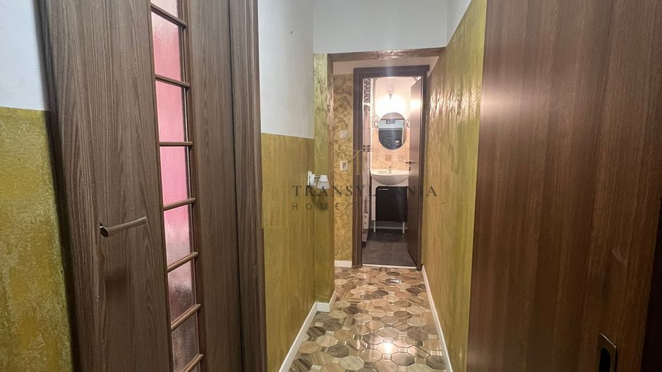 Apartament 2 camere, decomandat - Poză 8