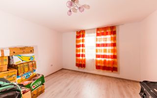 Casă cu teren generos în Gai - Poză 3