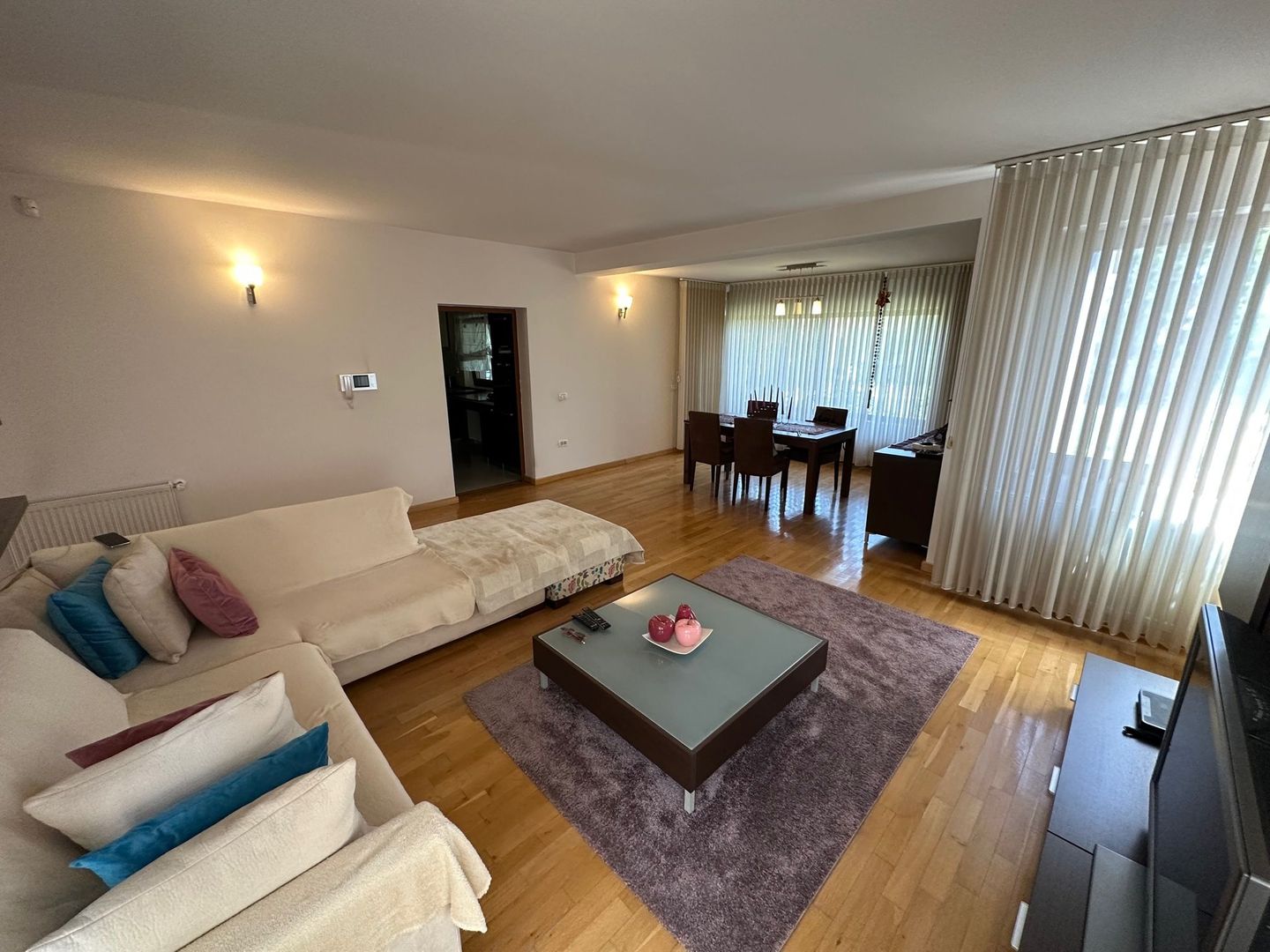 Casa individuala cu garaj  în spate la IKEA - Poză 12