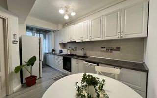 Studio bine compartimentat, parcare, complet mobilat, renovat, mutare imediata - Poză 19