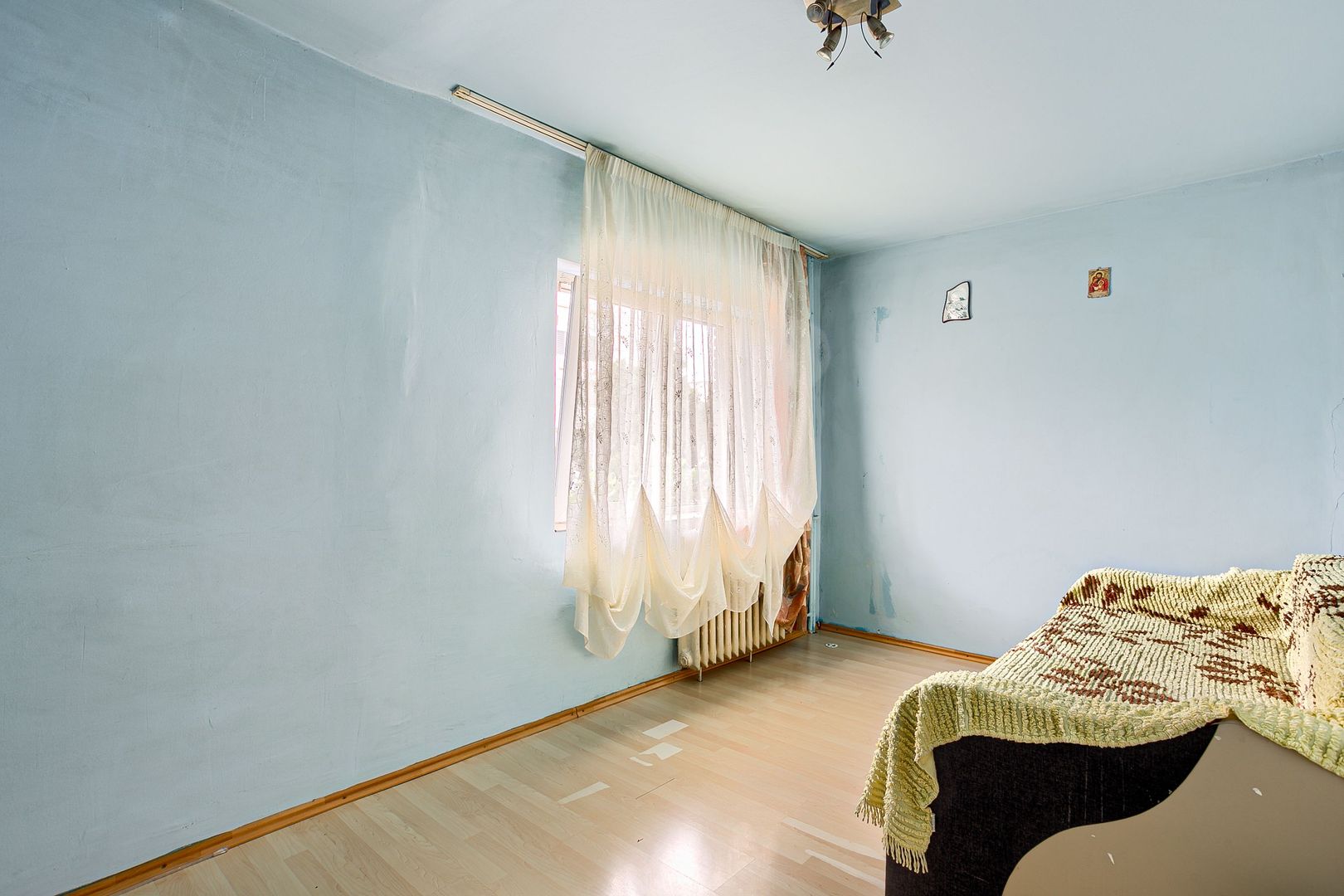 Vandut Apartament cu 3 camere la parter, in Micalaca - Poză 8