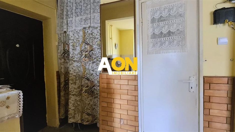 De vanzare apartament 2 camere zona Cetate - Poză 5