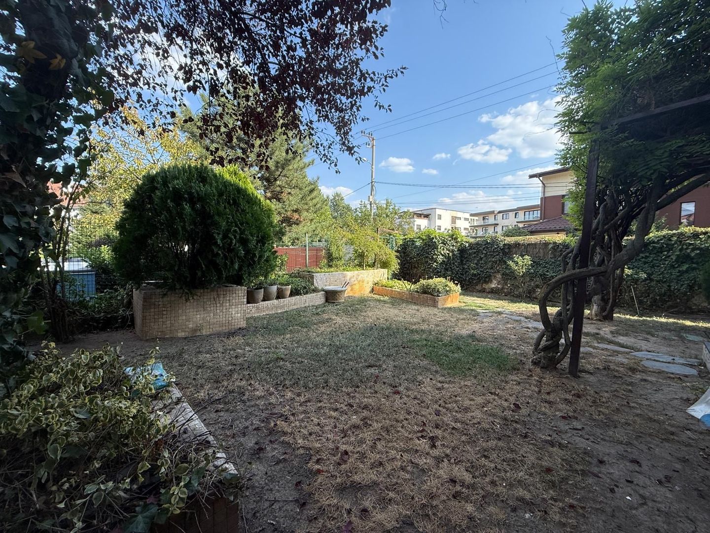 Vila 5 camere cu LIFT| Complex privat cu piscină | Iancu Nicolae - Poză 13