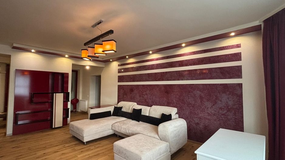 Apartament spatios si complet renovat - Poză 3