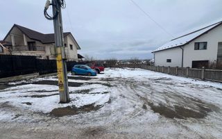 Teren intravilan 660 - Poză 1