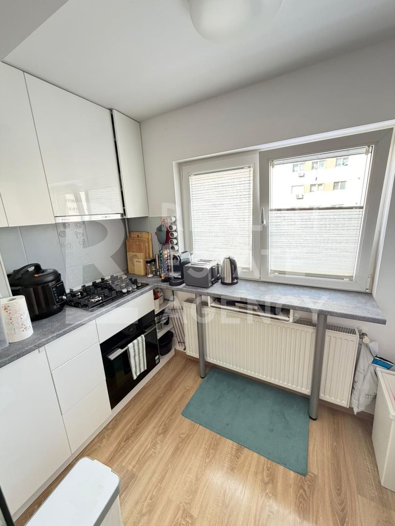 3 camere | Hils Pallady - Poză 5