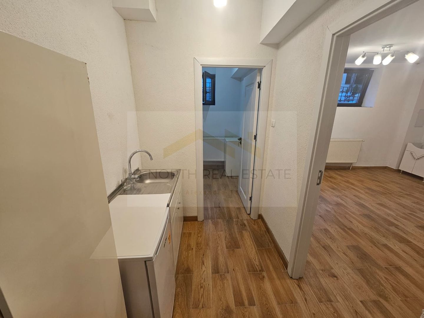 Spațiu de închiriat 26 mp | Piața Victoriei | Ideal birou, beauty sau servicii - Poză 6