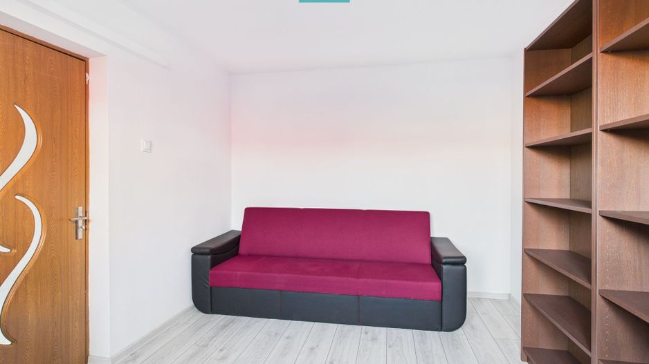 Casă spațioasă cu 4 camere în Vladimirescu - Poză 13