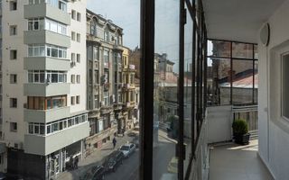 Apartament superb de 3 camere zona Universitate - Poză 19