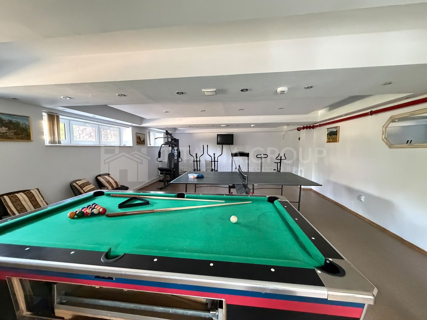 Hotel 4 stele, complet echipat, 30 camere, 6.000 mp teren – Poiana Brașov - Poză 12