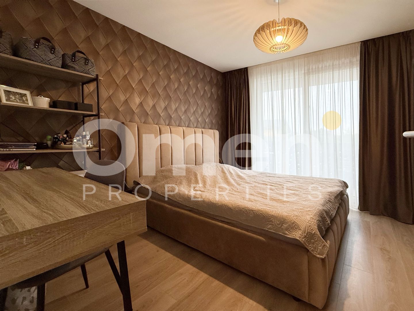 Apartament cu 3 camere, si 2 locuri de parcare  zona Lamaitei bloc 2020 - Poză 1