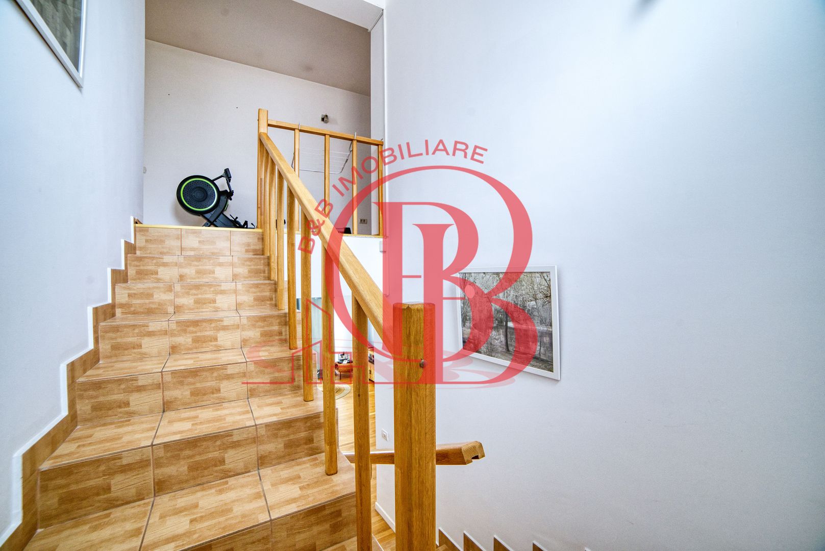 Casa complet mobilata 5 camere 3 bai curte generoasa - Poză 21