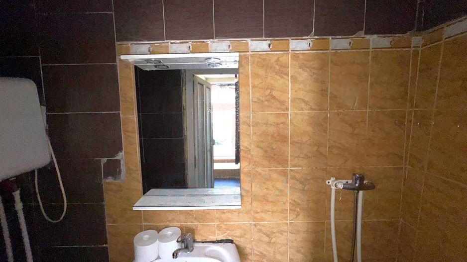 64.ooo euro, Casa la pret apartament zona Piata centrala - Poză 6