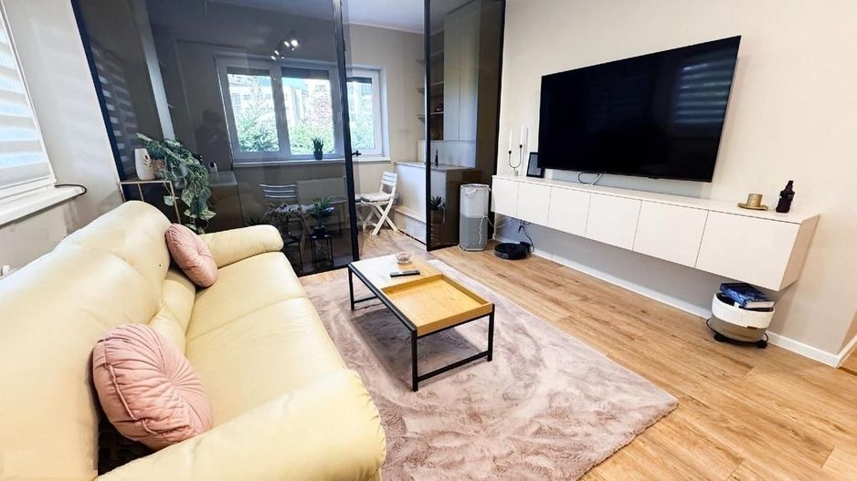 De vanzare Apartament 3 camere Granvia Lujerului - Poză 2