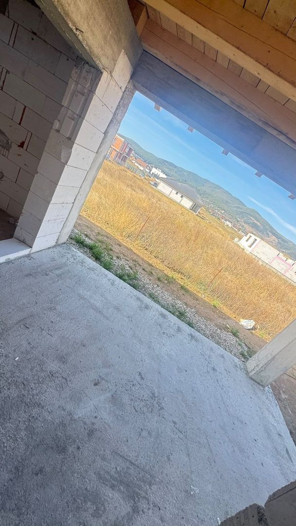 🏡 CASĂ DE VÂNZARE - Poză 13