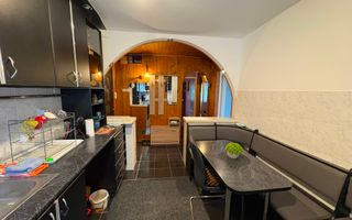 Apartament 4 decomandat camere 87 mp de închiriat zona semicentrala etaj 1 - Poză 3