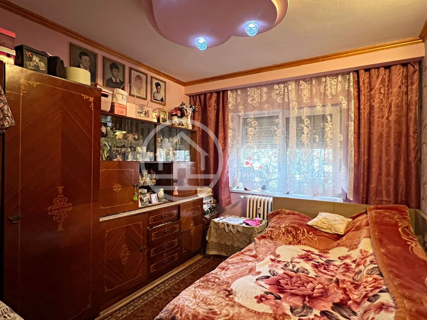 Apartament de vanzare cu 4 camere in zona Nufarul, Oradea - Poză 10