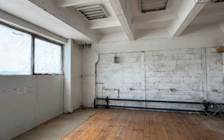 Spațiu comercial versatil în zona centrală - Poză 11