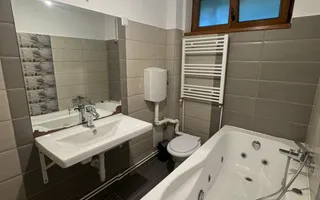 De inchiriat vila cu priveliste spectaculoasa - ideal spatiu comercial - Poză 45
