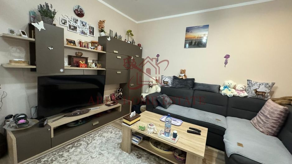 Apartament complet mobilat cu 3 camere în Giroc - 135,000 € - Poză 2