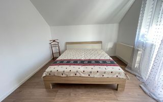 Casa spatioasa cu spatiu de relaxare-zona Blascovici - Poză 17