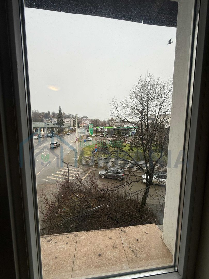 2 camere Petru Poni - Poză 1