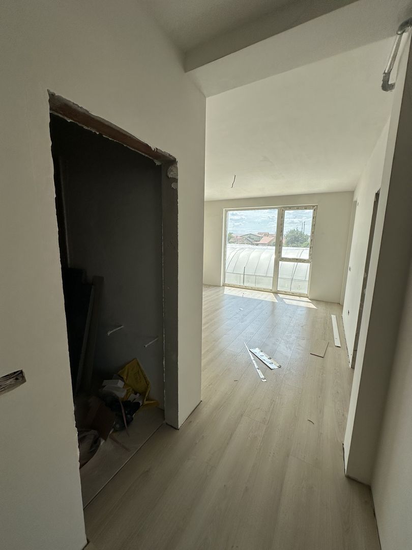 Apartment bloc nou cu lift si loc de parcare inclus - Poză 5