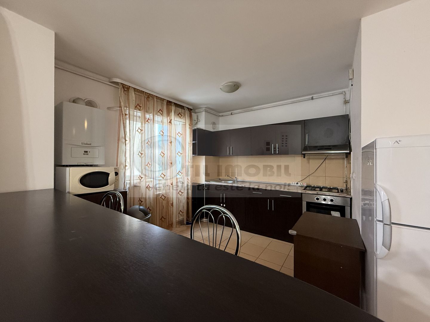 3 CAM TATARASI ETAJ 2, CENTRALA PROPRIE, 2 BAI, SUD,GREEN PARK,negocia - Poză 2