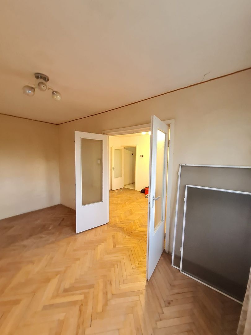 Apartament modest 2 camere zona Sagului - Poză 7