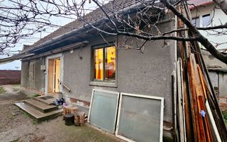 Casa cu doua corpuri, 5 camere, 1580 mp teren, Dealul Furcilor - Poză 17