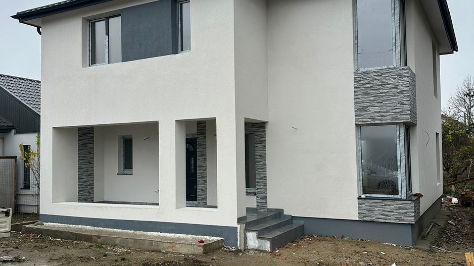 DARZA ( CREVEDIA), VILA 4 CAMERE - Poză 2