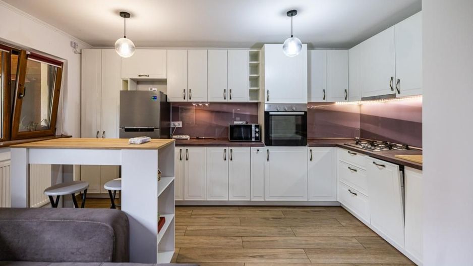 Casa parter, renovata, mobilata, gradina amenajata, str Petofi Sandor-Dumbravita - Poză 5