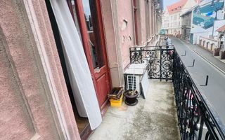 Apartament (pretabil pentru Birou ,Cabinet etc.) de vanzare in centru. - Poză 15