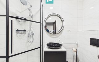 Apartament spațios cu 3 camere, zona centrală - Poză 6