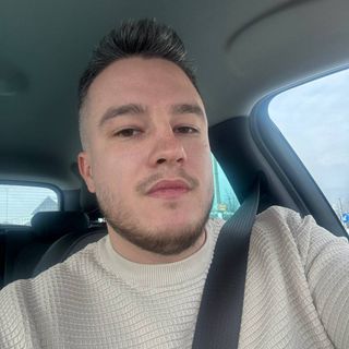 Avram Răzvan - Luna Imobiliare