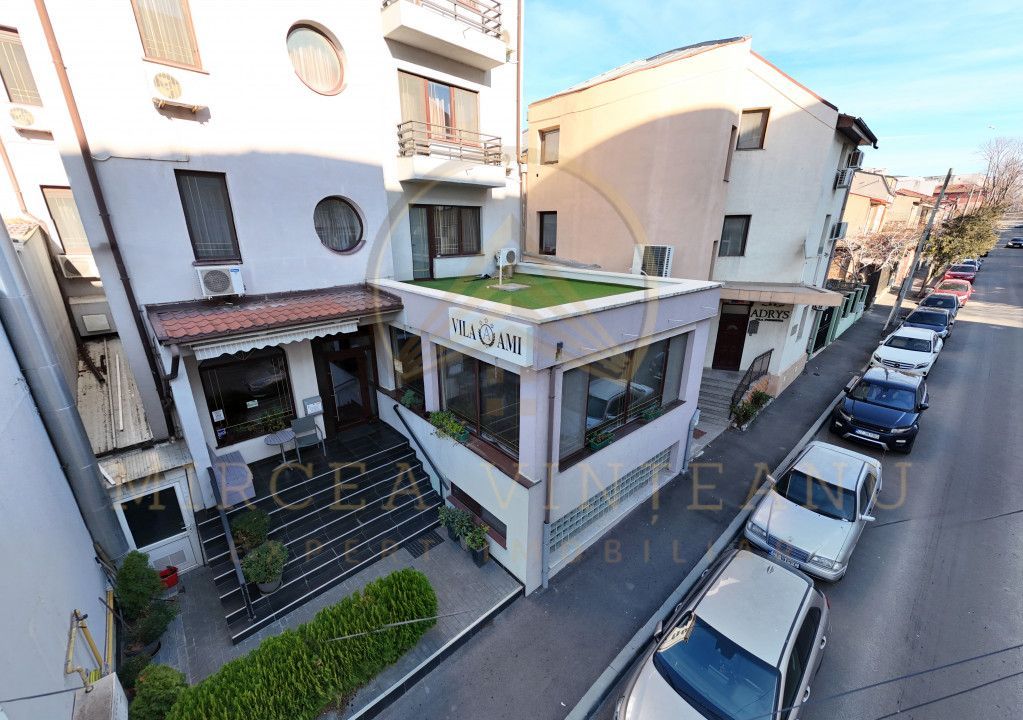 Hotel 3 Stele de Vânzare la  Delfinariu, aproape de Mamaia - Poză 4