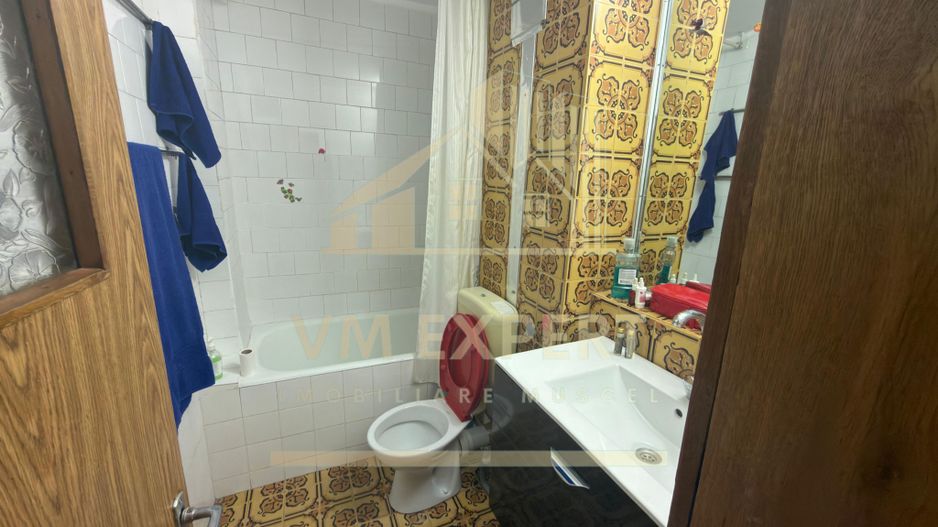 APARTAMENT 4 CAMERE ETAJ 3 CENTRU PRIMĂRIE CAMPULUNG - Poză 14