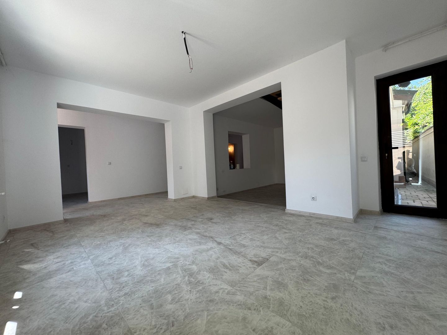 VILĂ CU POTENȚIAL MULTIPLU| HERASTRAU - Poză 5