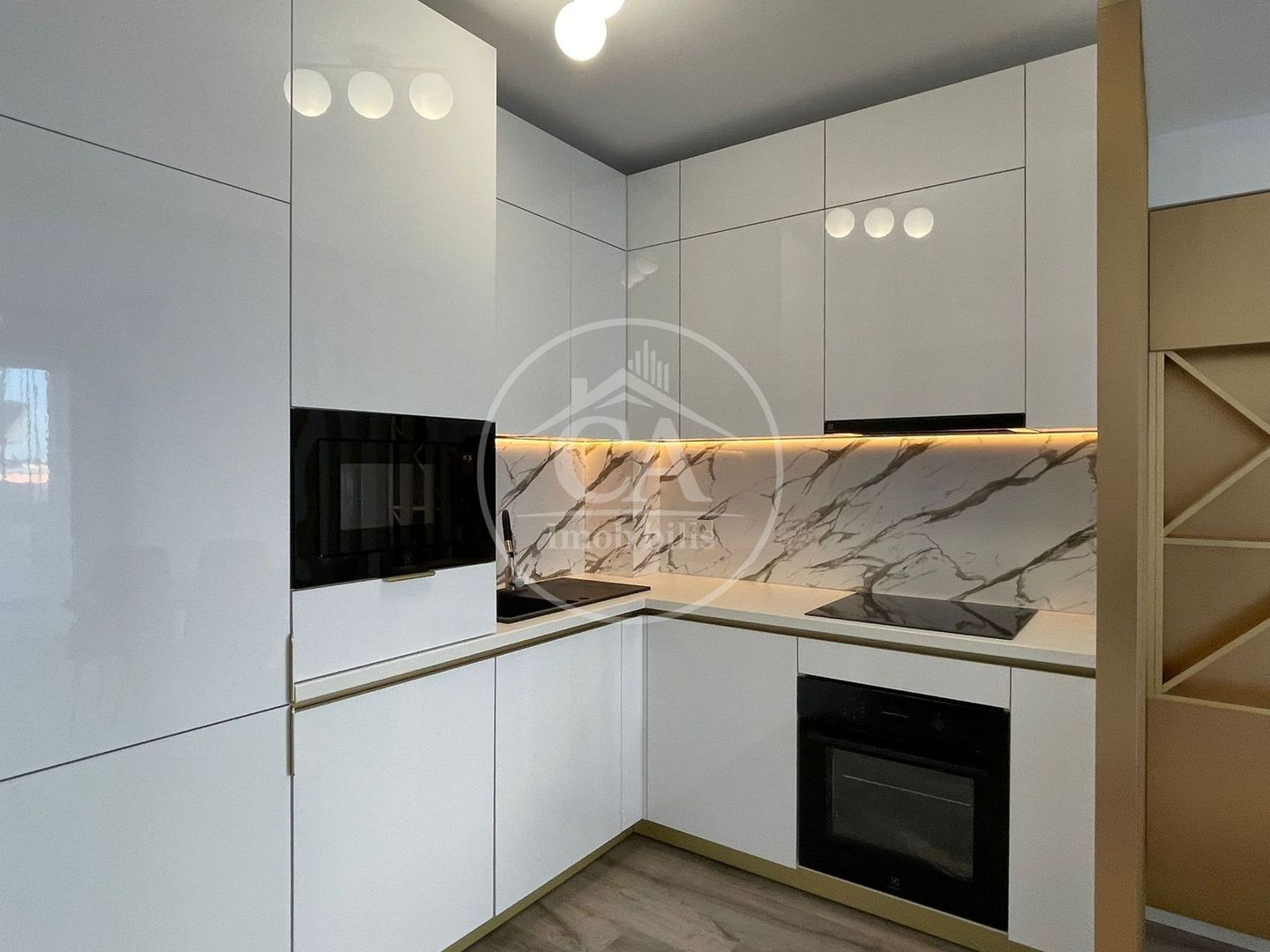 Apartament cu 2 camere de inchiriat in Prima Arena, Oradea - Poză 3