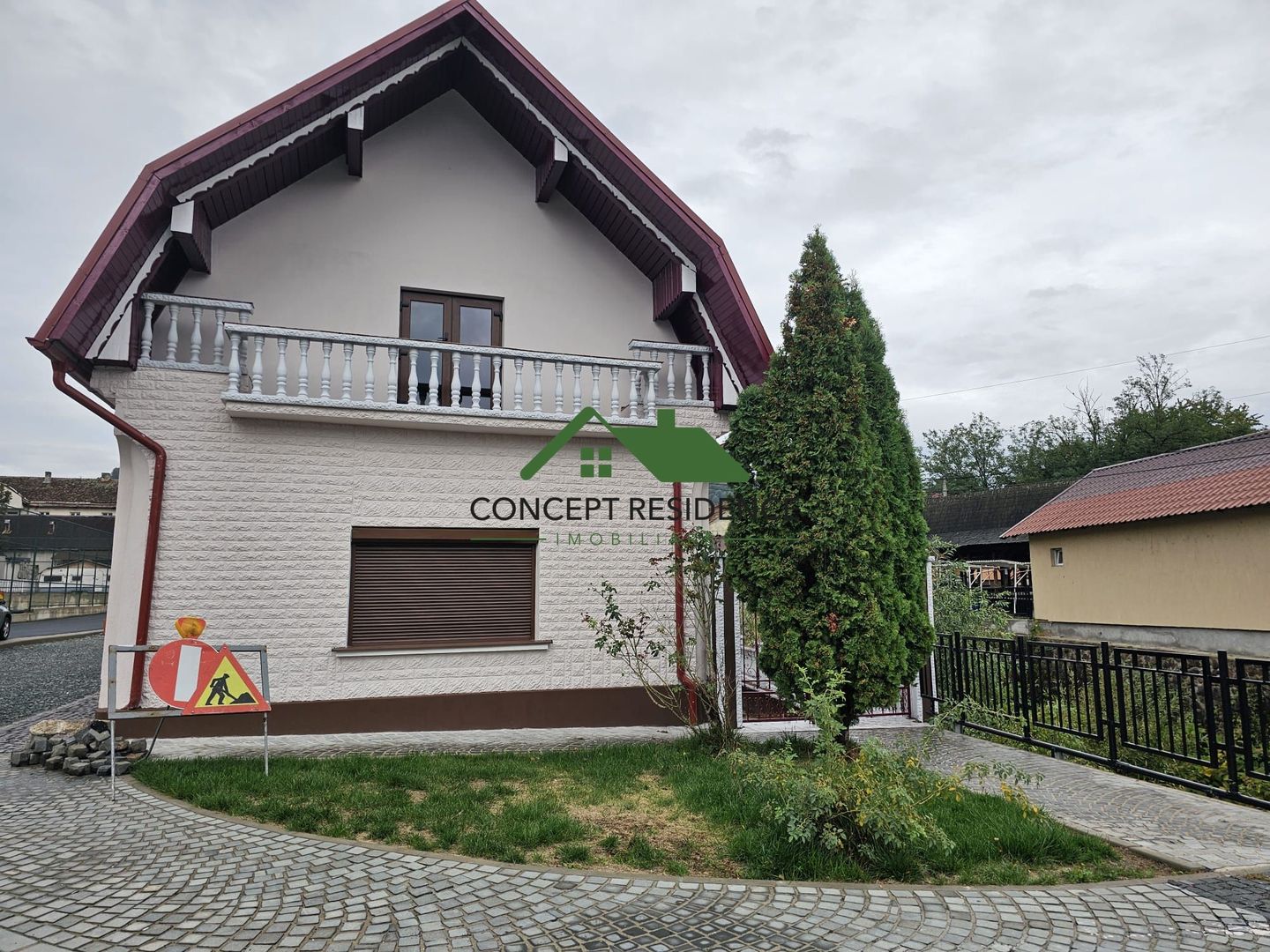 Casă P+M renovată 2023, 190 mp utili – Baia Sprie, zona Primăriei - Poză 1