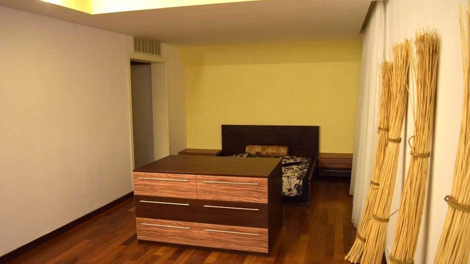 Vila spatioasa de inchiriat | gradina generoasa si piscina |Pipera - Poză 6