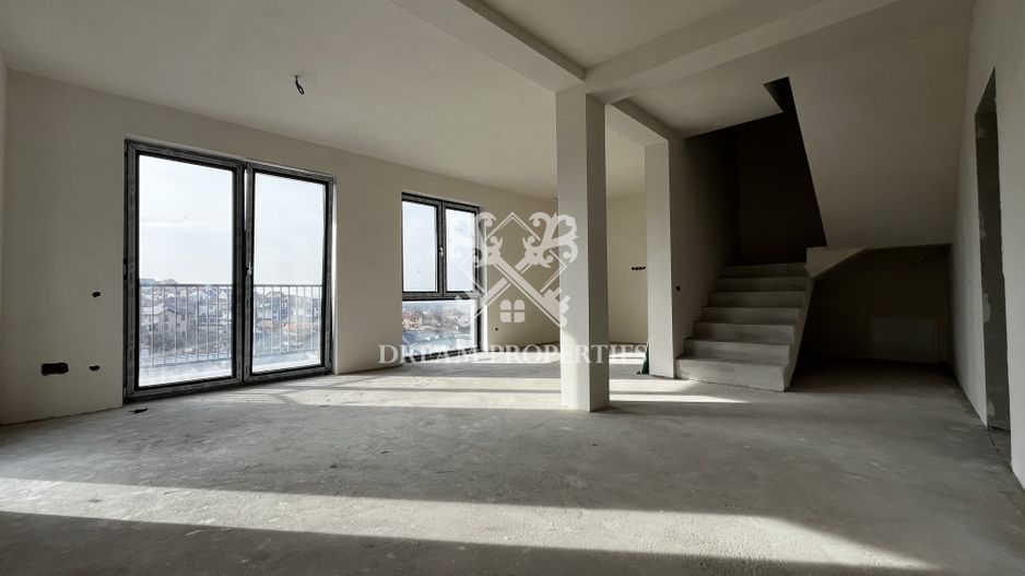 Duplex de vânzare în Dezmir, priveliște superbă! - Poză 3