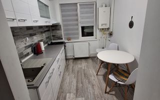 Închiriez apartament în zonă centrală – Galați - Poză 3