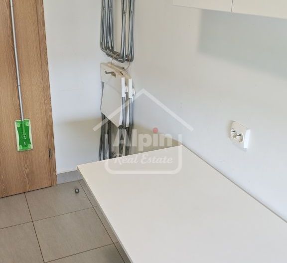 2 Camere Mobilat Utilat I Tractorul - Poză 10