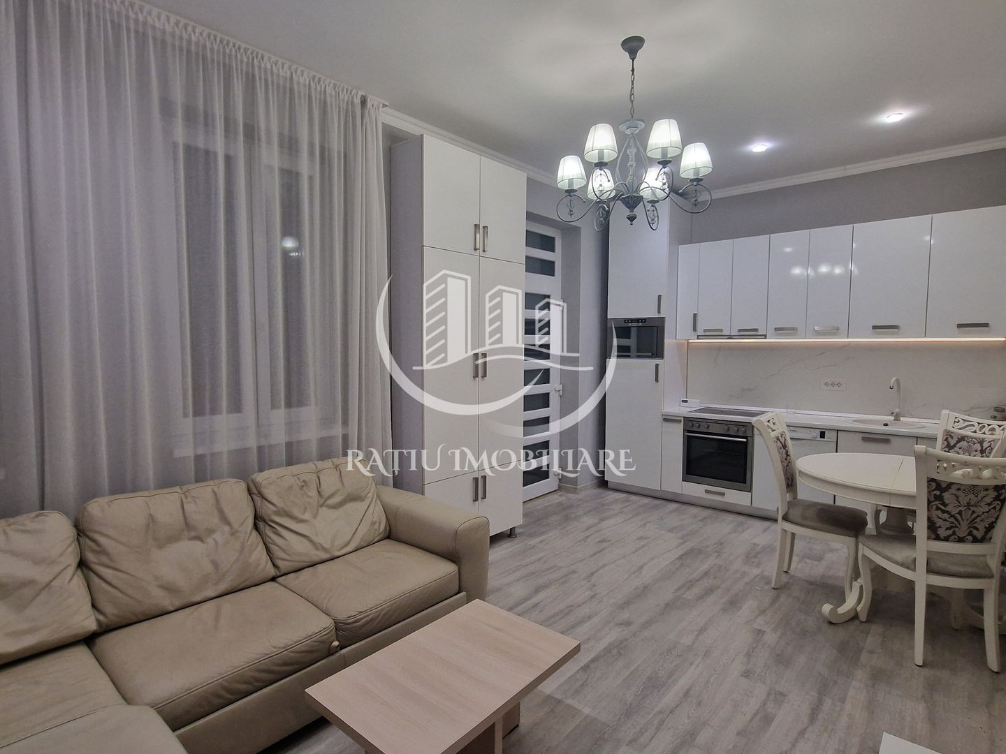 Casa cu 3 camere de inchiriat | Zona Centrala | Oradea - Poză 2