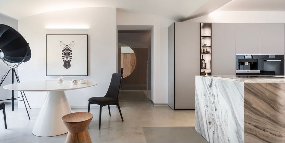 Vila superba în Mogoșoaia cu deschidere la lac - Poză 2